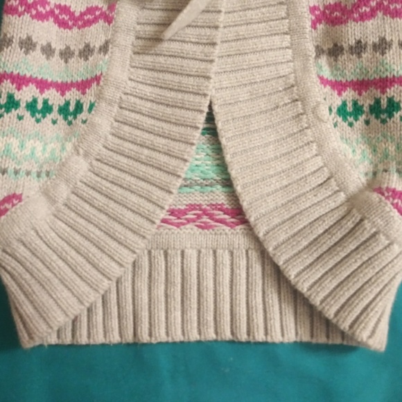 Adorable Osh Kosh Sweater - Picture 5 of 8
